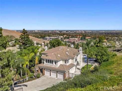 21  Chester  , Irvine, CA