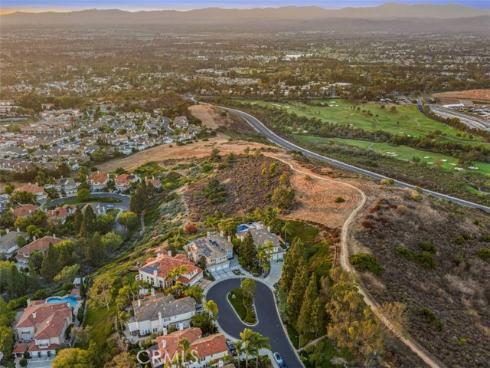 21  Chester  , Irvine, CA