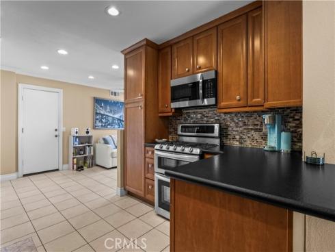 80 Almador , Irvine, CA