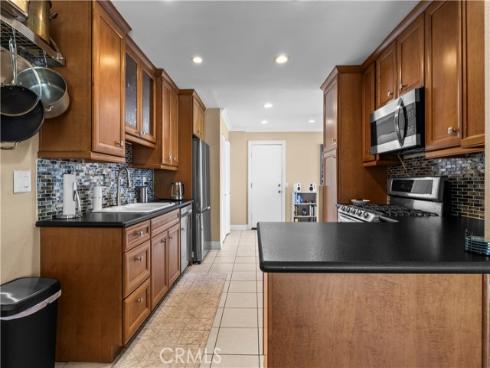 80 Almador , Irvine, CA