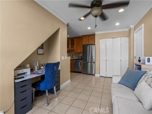 80 Almador , Irvine, CA
