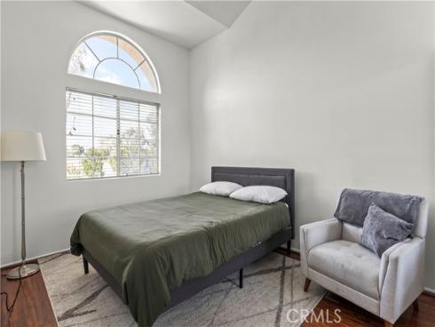 80 Almador , Irvine, CA