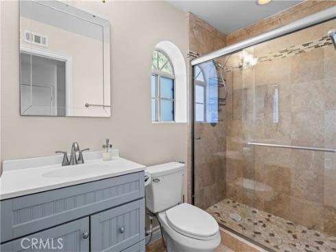 80 Almador , Irvine, CA