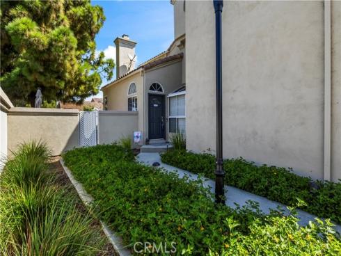 80 Almador , Irvine, CA