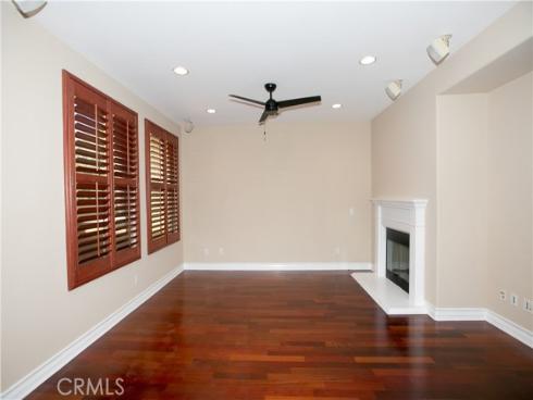 129 Chantilly , Irvine, CA