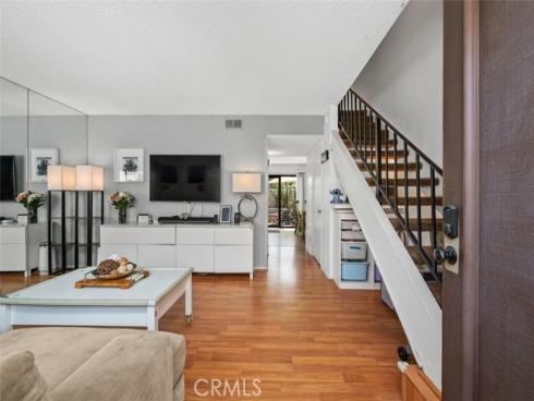 14 Greenleaf , Irvine, CA