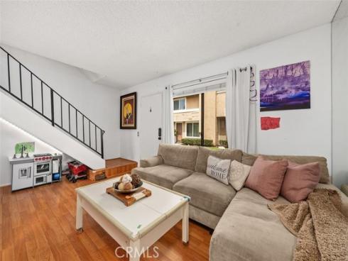14 Greenleaf , Irvine, CA
