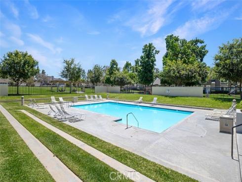 14 Greenleaf , Irvine, CA