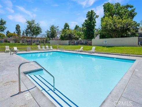 14 Greenleaf , Irvine, CA