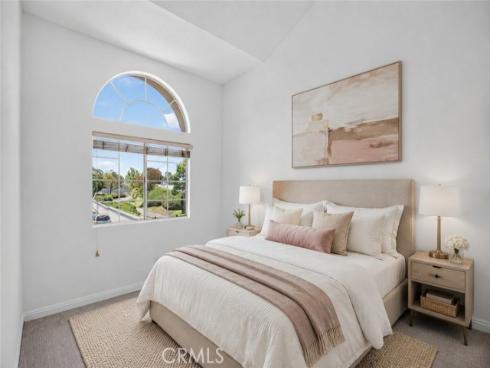 122 Almador , Irvine, CA