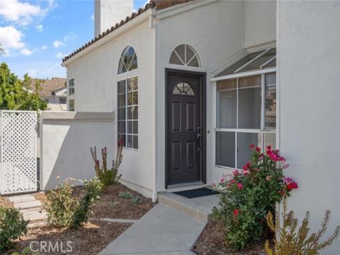 122 Almador , Irvine, CA