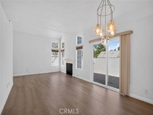 122 Almador , Irvine, CA