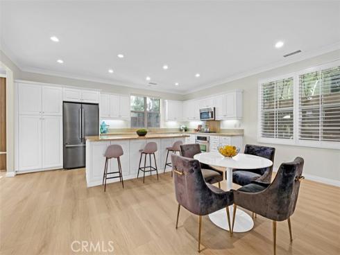 231  Mantle  , Irvine, CA