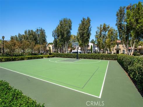 231  Mantle  , Irvine, CA