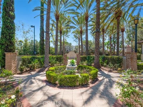 231  Mantle  , Irvine, CA