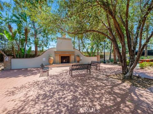 231  Mantle  , Irvine, CA