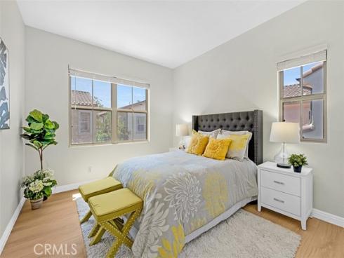 231  Mantle  , Irvine, CA
