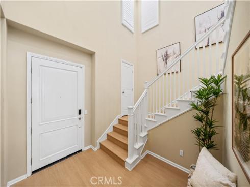 190 Crescent Moon , Irvine, CA