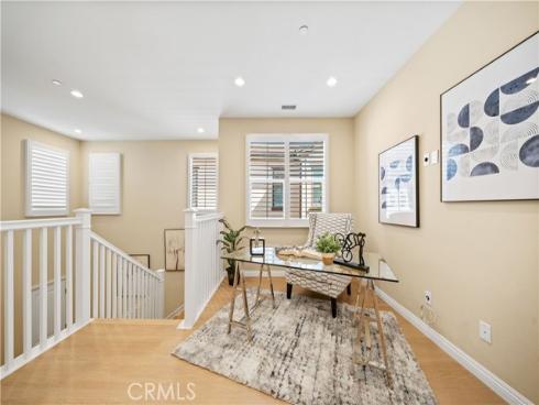 190 Crescent Moon , Irvine, CA