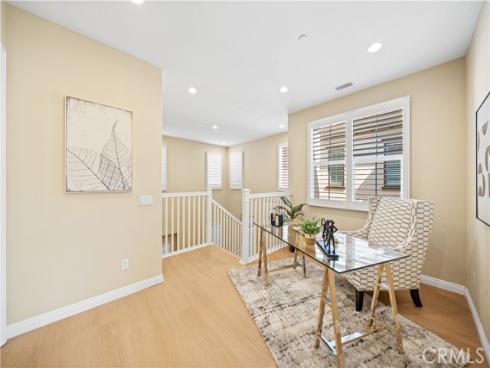 190 Crescent Moon , Irvine, CA