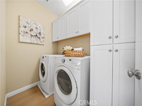 190 Crescent Moon , Irvine, CA