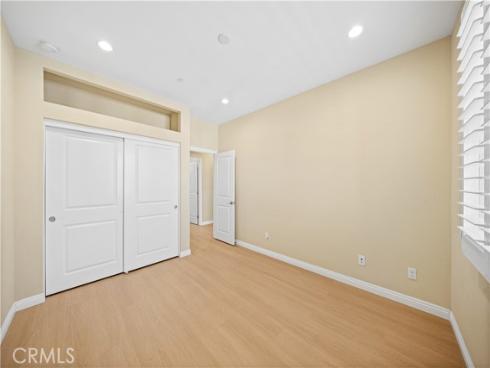 190 Crescent Moon , Irvine, CA