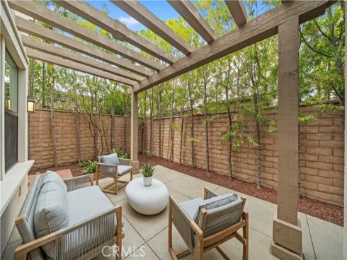 190 Crescent Moon , Irvine, CA