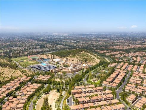190 Crescent Moon , Irvine, CA