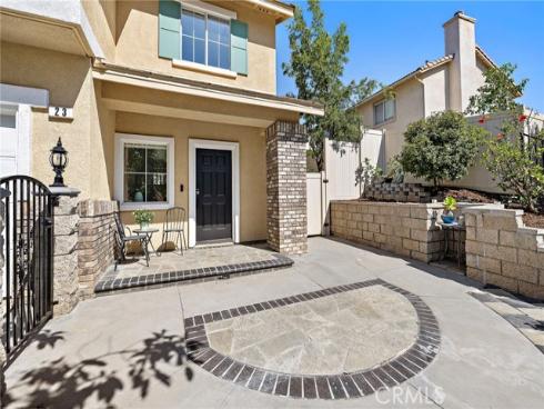 23 Amoret , Irvine, CA