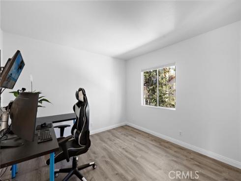 23 Amoret , Irvine, CA