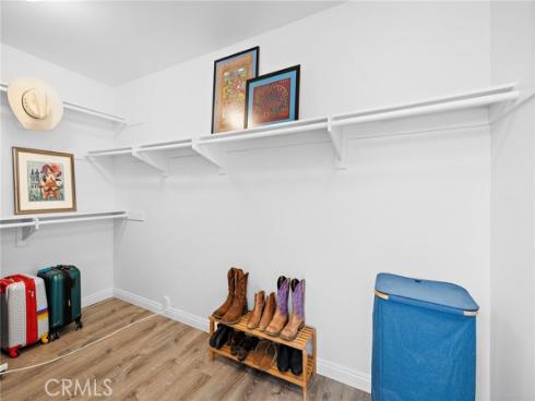 23 Amoret , Irvine, CA