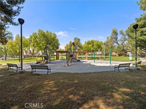 23 Amoret , Irvine, CA