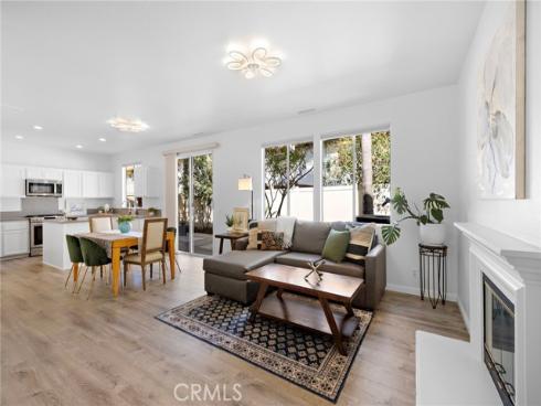 23 Amoret , Irvine, CA