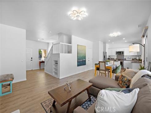 23 Amoret , Irvine, CA