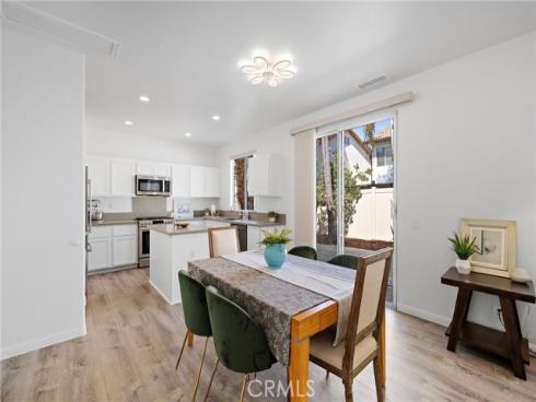 23 Amoret , Irvine, CA