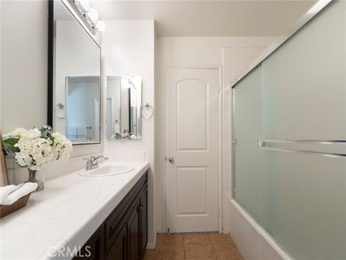 94 Hedge Bloom , Irvine, CA