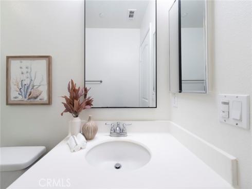 94 Hedge Bloom , Irvine, CA