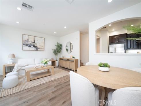 94 Hedge Bloom , Irvine, CA