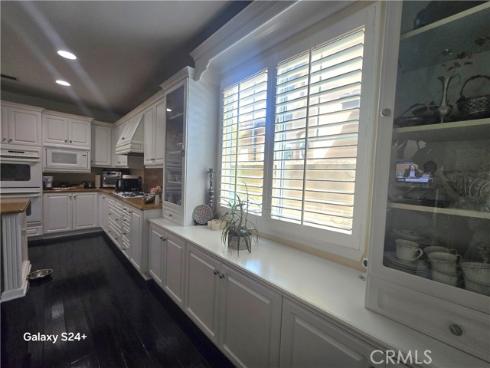 6 Saintsbury , Irvine, CA