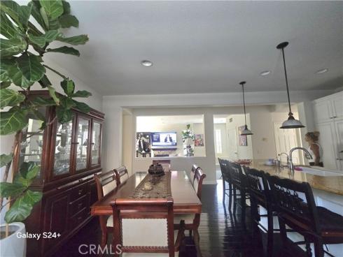 6 Saintsbury , Irvine, CA