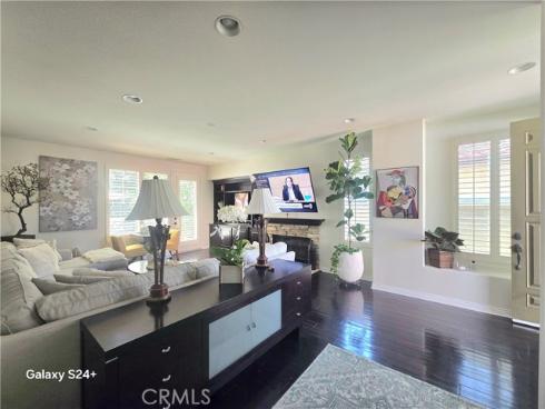 6 Saintsbury , Irvine, CA
