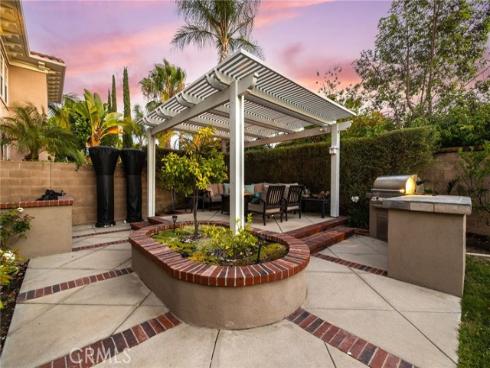 14 Buellton , Irvine, CA