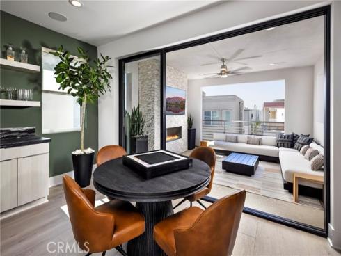 109 Apron , Irvine, CA