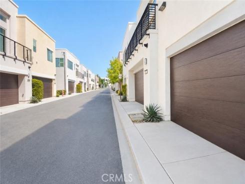 137 Terrapin , Irvine, CA