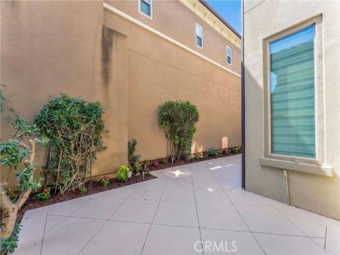 76 Canal , Irvine, CA