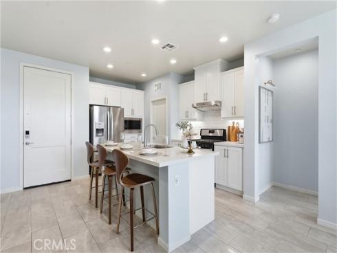 1184 Epic , Irvine, CA