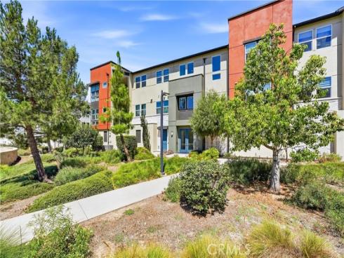 1184 Epic , Irvine, CA