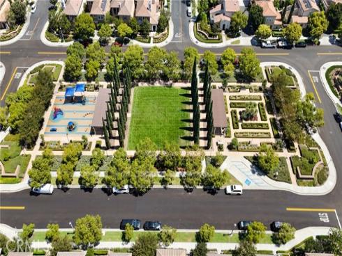 31 Roycroft , Irvine, CA