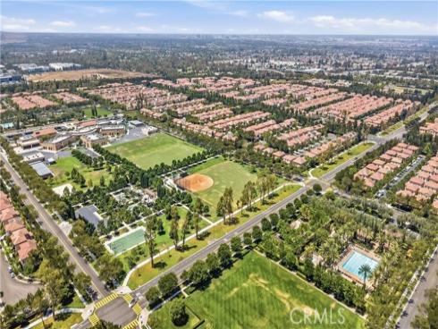 113 Chestnut Grove, Irvine, CA