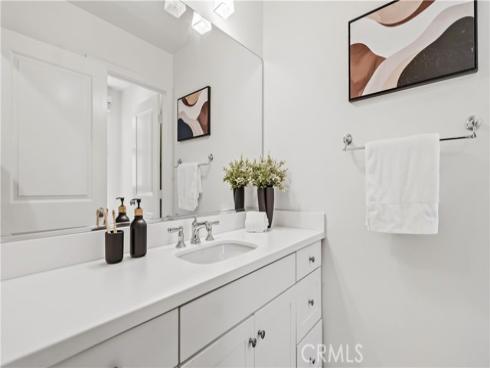 113 Chestnut Grove, Irvine, CA